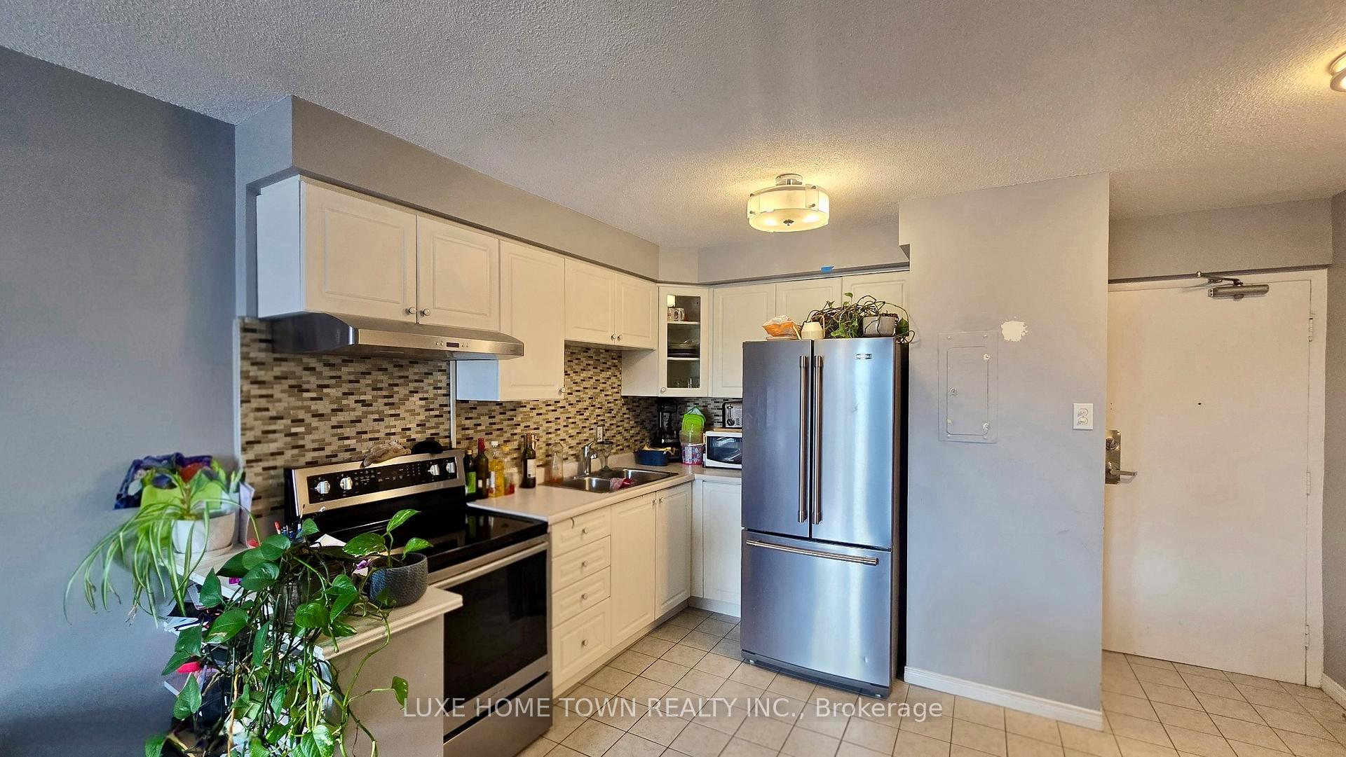 Photo 8 of Unit 503, 30 Summit Avenue, Hamilton, Eastmount — HOMEH