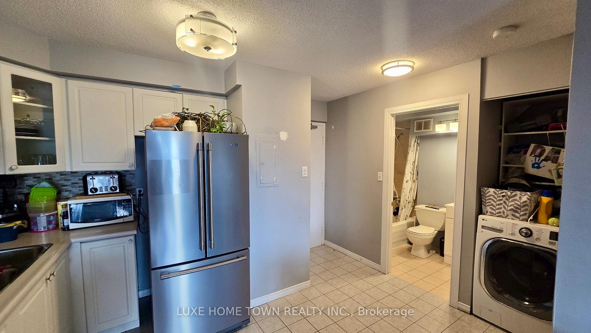 Photo 11 of Unit 503, 30 Summit Avenue, Hamilton, Eastmount — HOMEH