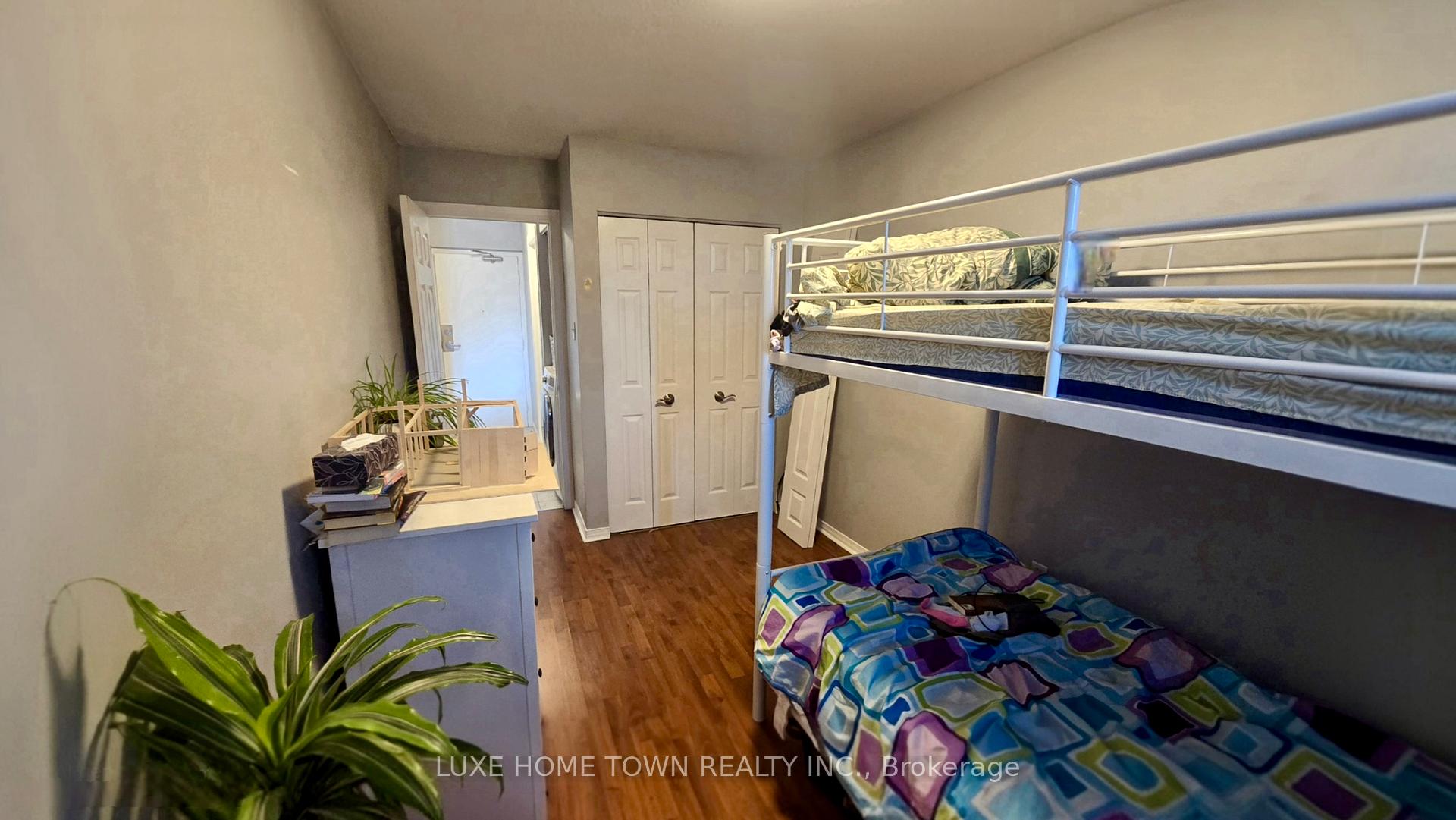Photo 13 of Unit 503, 30 Summit Avenue, Hamilton, Eastmount — HOMEH