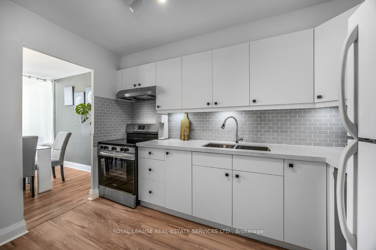 Photo 8 of Unit 2810, 5 Massey Square, Toronto, Crescent Town — HOMEH