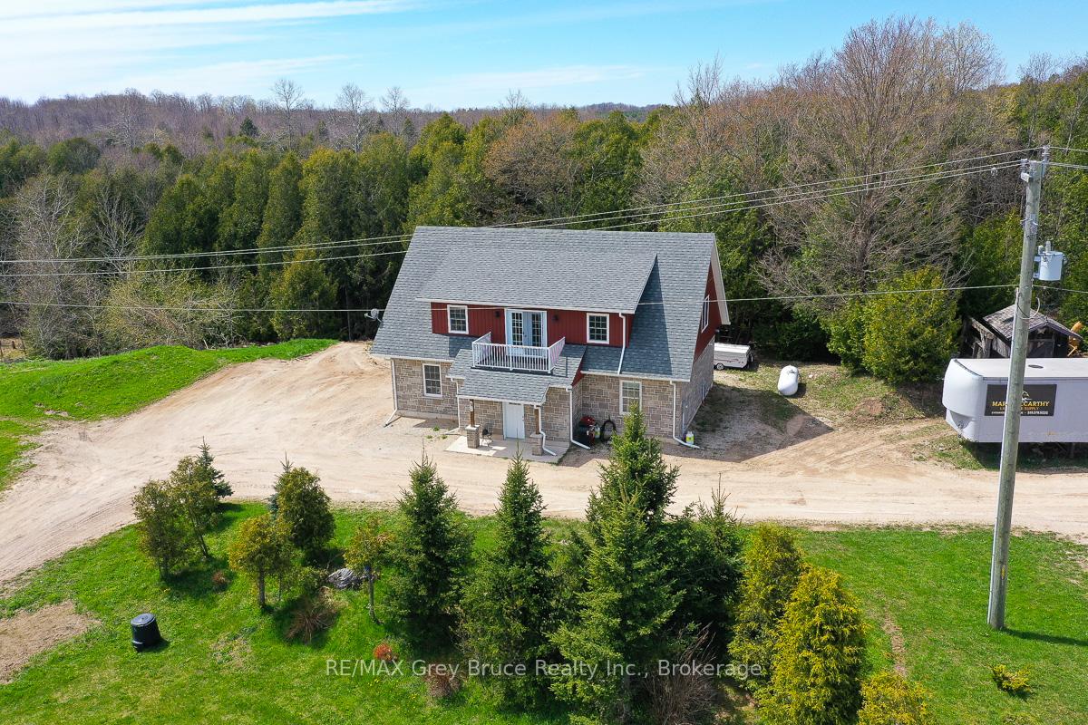 Photo 1 of 717052 West Back Line, Chatsworth — HOMEH