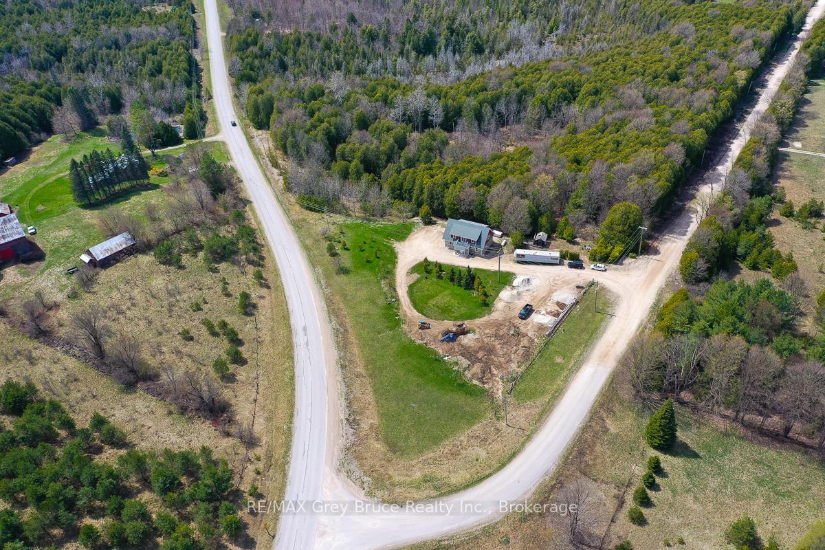 Photo 2 of 717052 West Back Line, Chatsworth — HOMEH