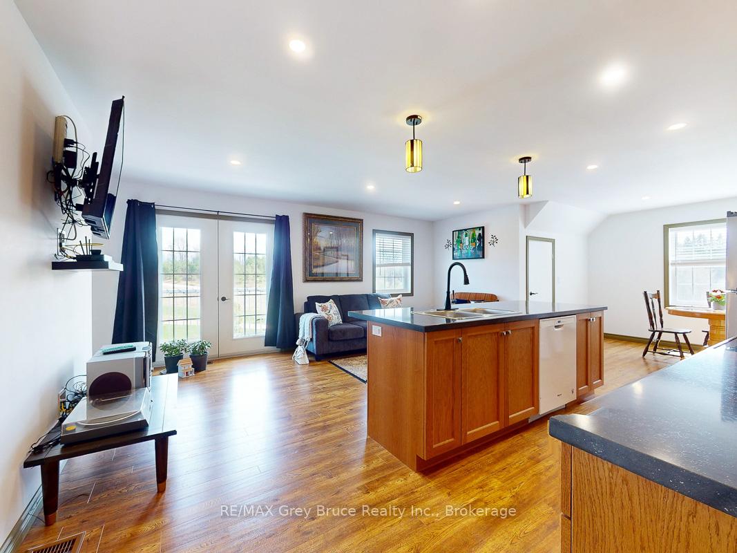 Photo 11 of 717052 West Back Line, Chatsworth — HOMEH