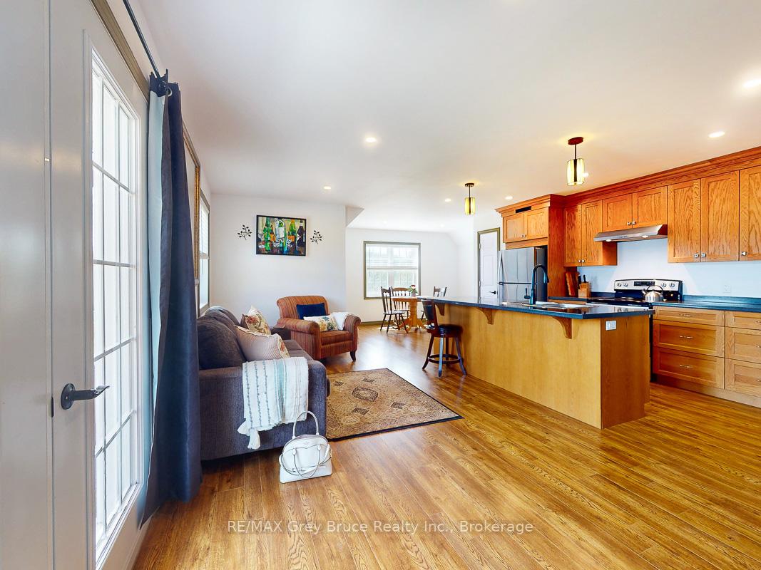 Photo 13 of 717052 West Back Line, Chatsworth — HOMEH