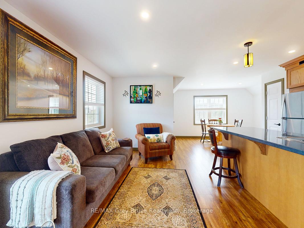 Photo 15 of 717052 West Back Line, Chatsworth — HOMEH