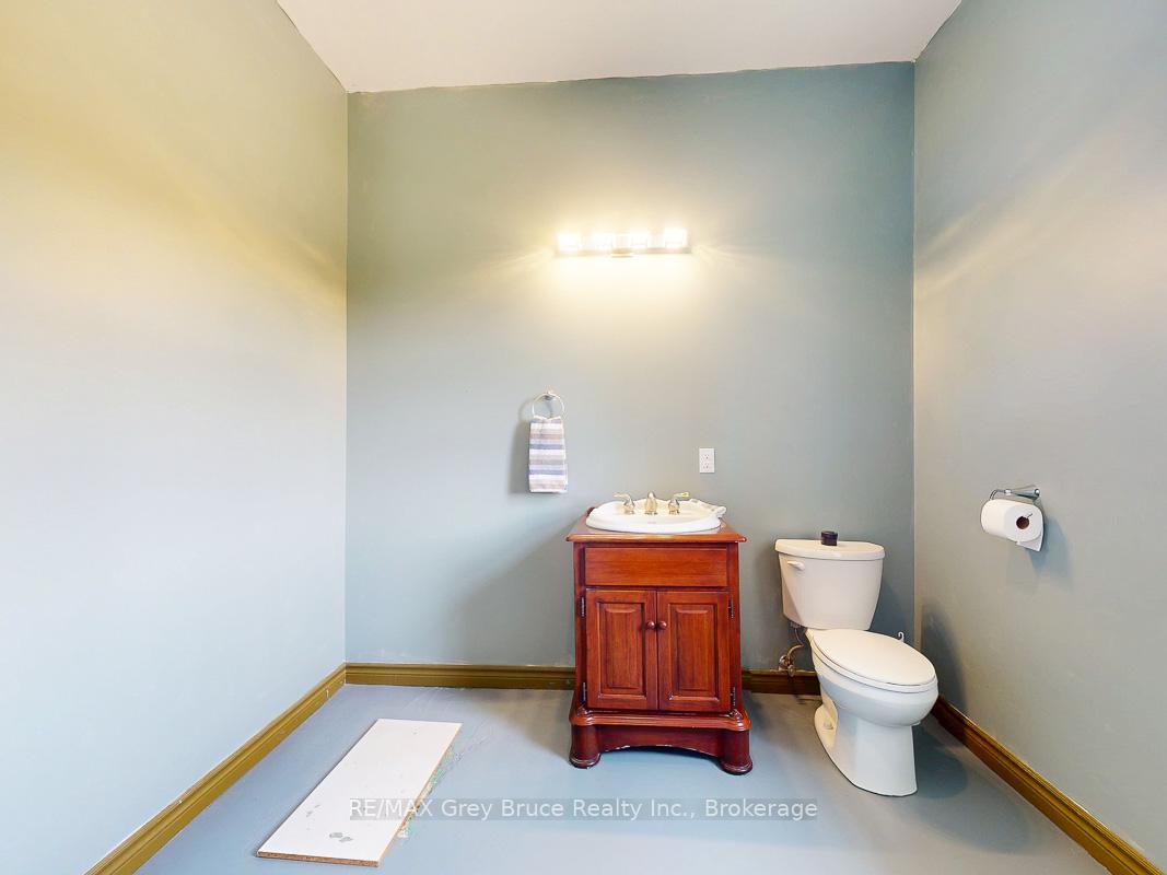 Photo 36 of 717052 West Back Line, Chatsworth — HOMEH