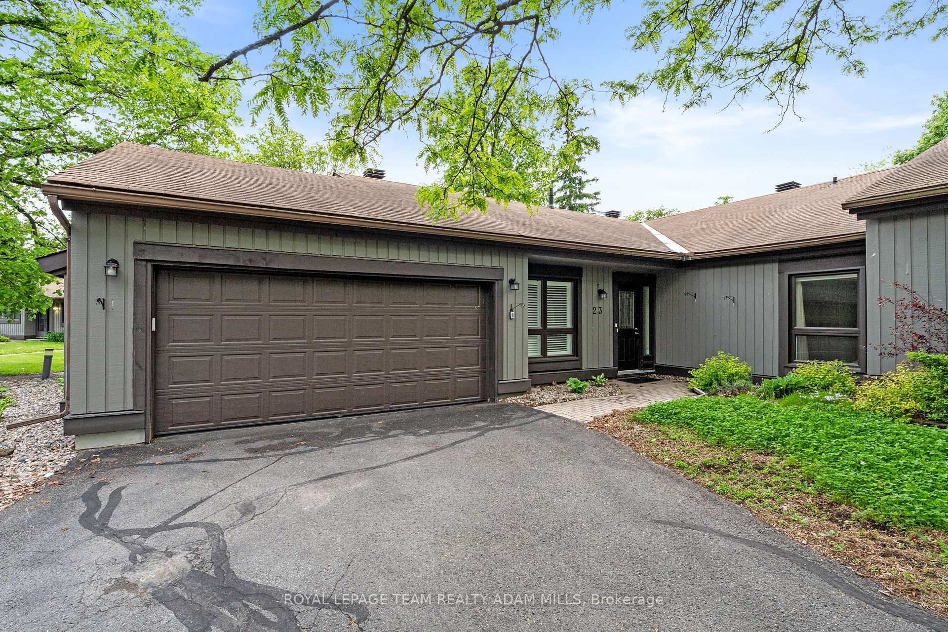 Front of 23 Oakmont Court