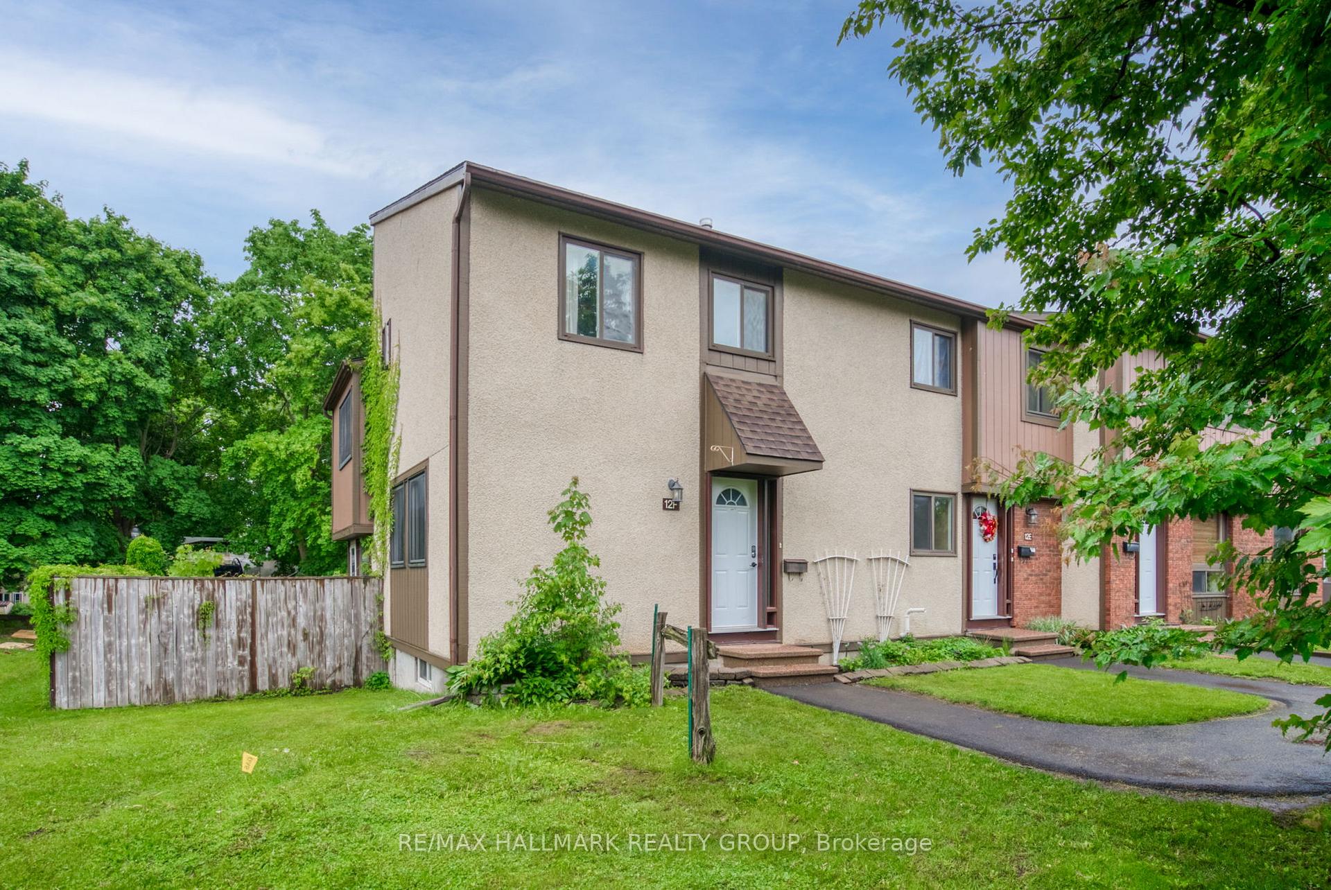 Photo 1 of 12F Larkshire Lane, Ottawa, Barrhaven - Pheasant Run — HOMEH