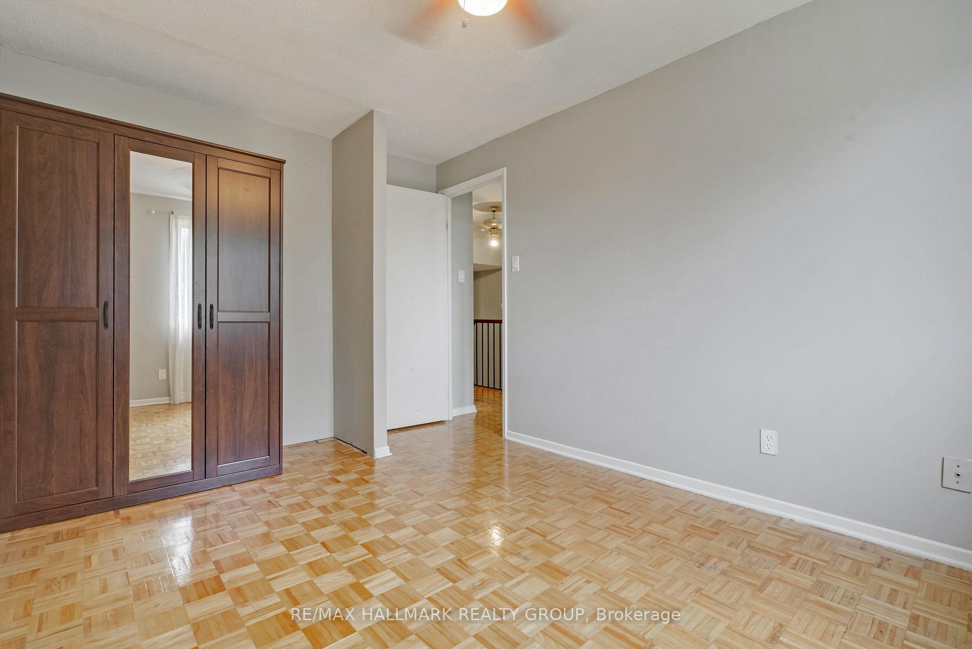 Photo 18 of 12F Larkshire Lane, Ottawa, Barrhaven - Pheasant Run — HOMEH