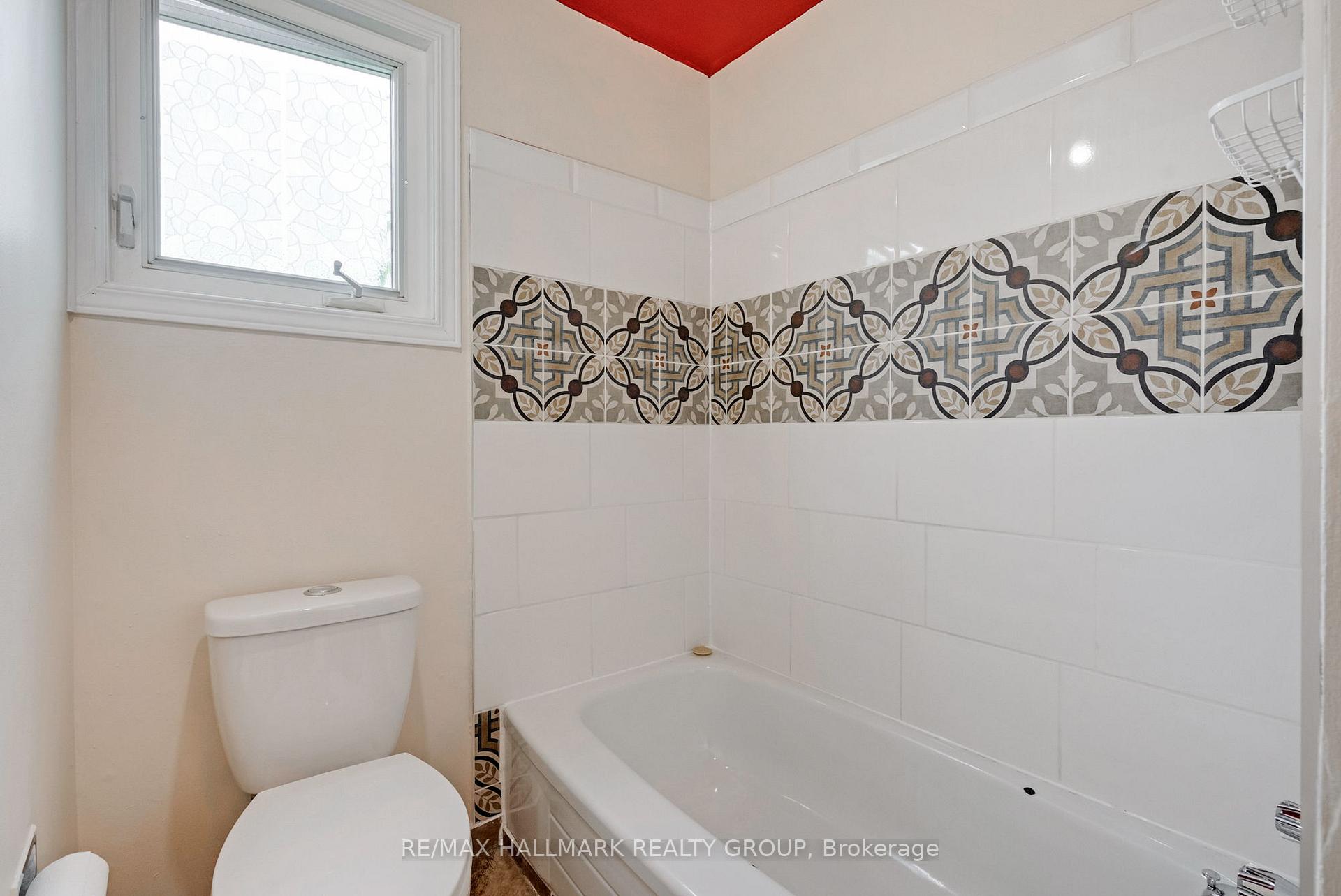 Photo 22 of 12F Larkshire Lane, Ottawa, Barrhaven - Pheasant Run — HOMEH