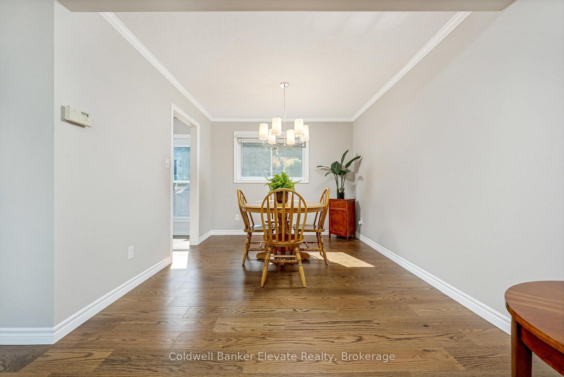 Photo 10 of 19 Wesley Crescent, Erin — HOMEH