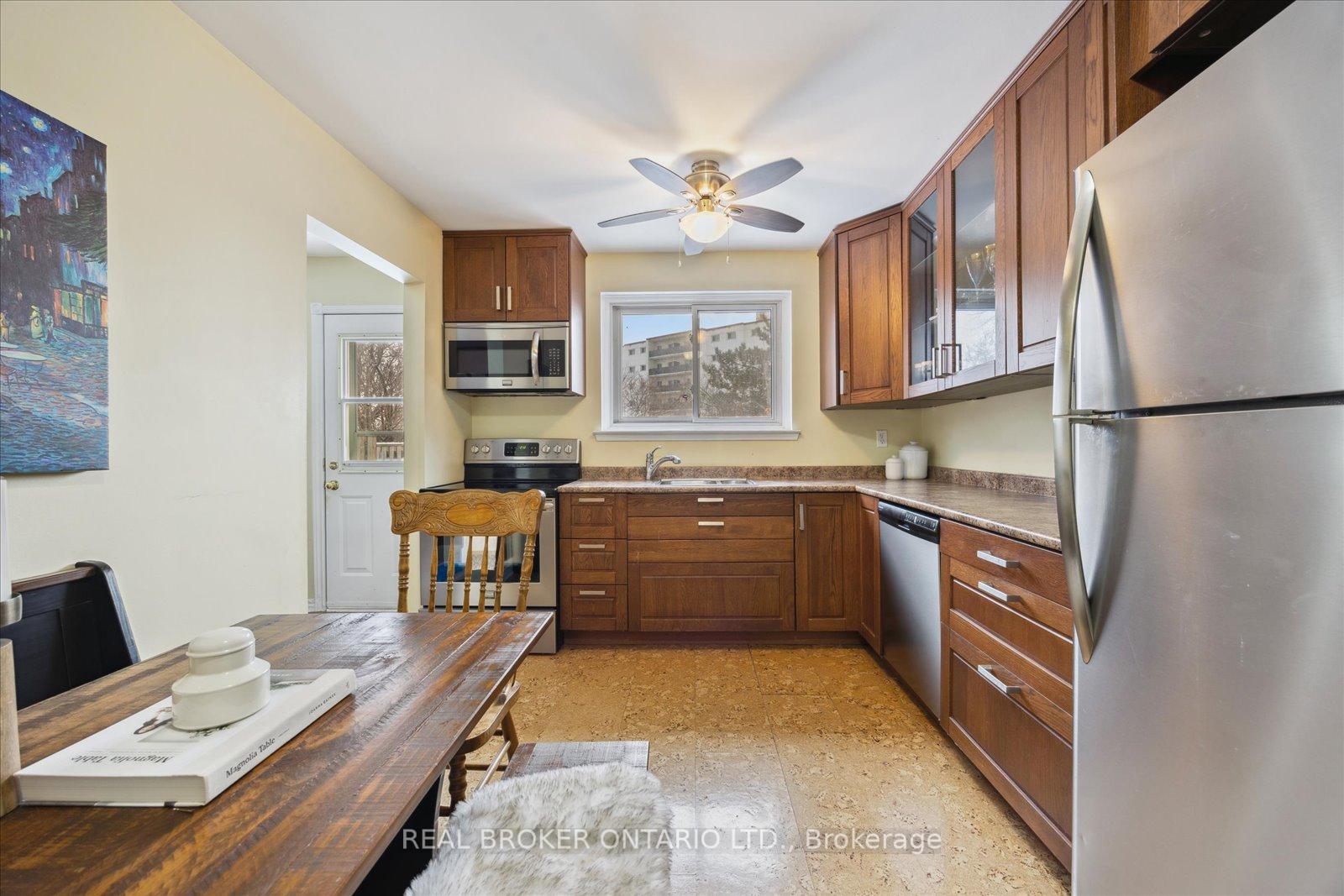 Photo 12 of Unit 74, 120 Nonquon Road, Oshawa, Centennial — HOMEH