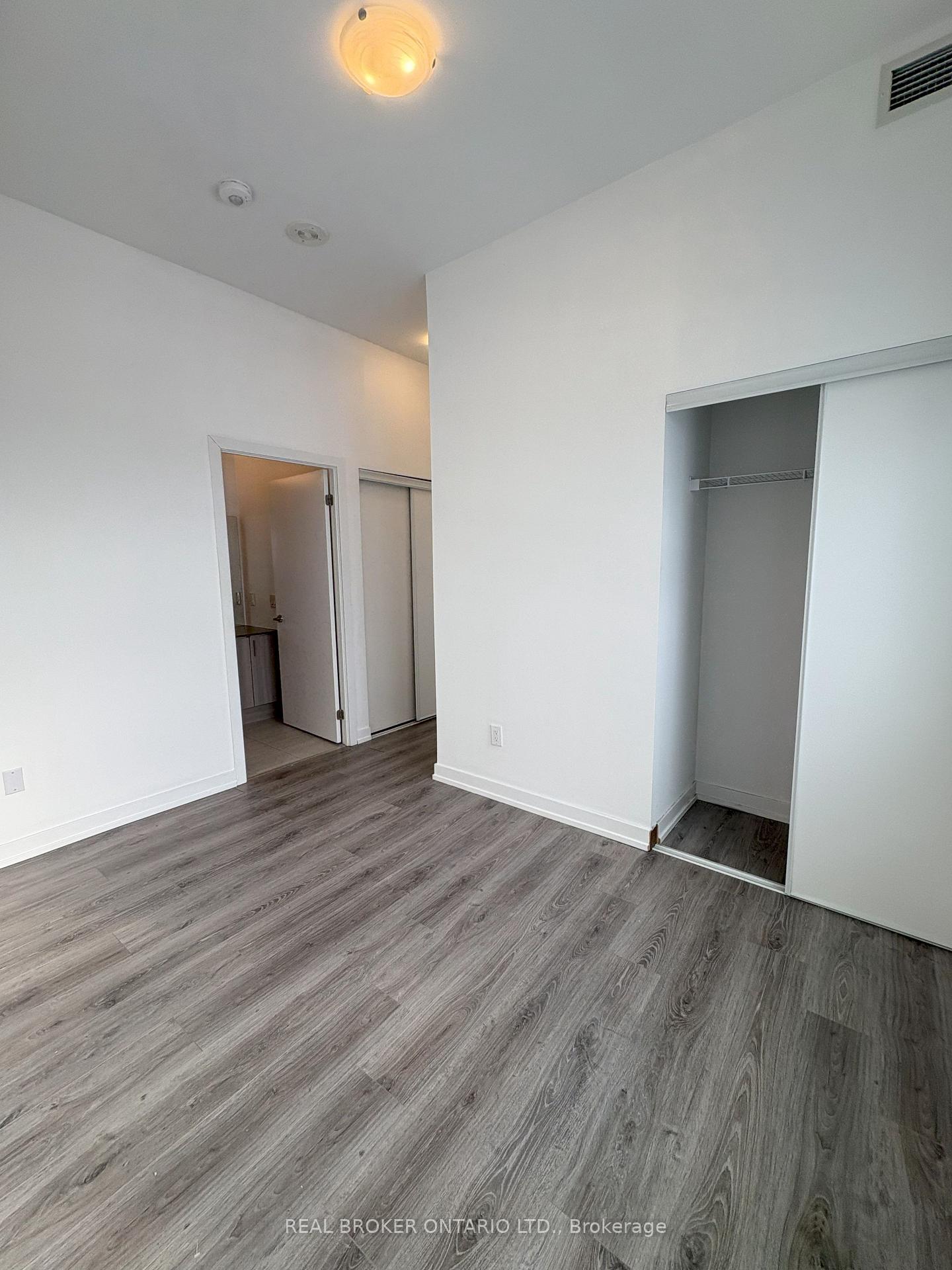 Photo 6 of Unit 1714, 1480 Bayly Street, Pickering, Bay Ridges — HOMEH