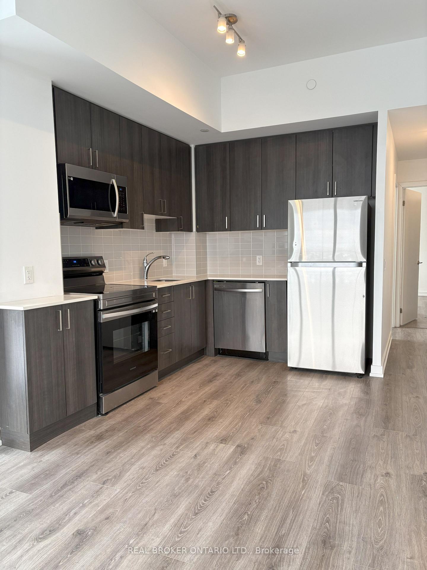 Photo 9 of Unit 1714, 1480 Bayly Street, Pickering, Bay Ridges — HOMEH