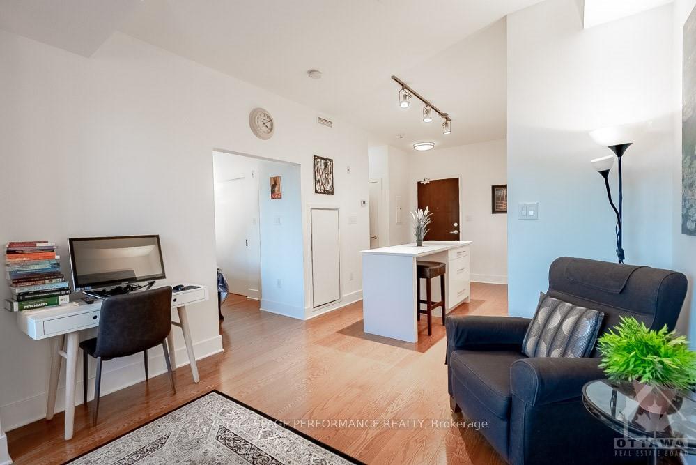 Photo 10 of Unit 312, 101 Richmond Road, Ottawa, Westboro South — HOMEH