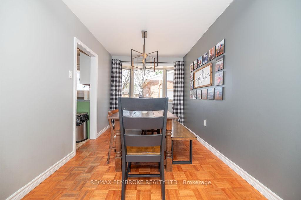 Photo 11 of 76 Frontenac Crescent, Deep River — HOMEH