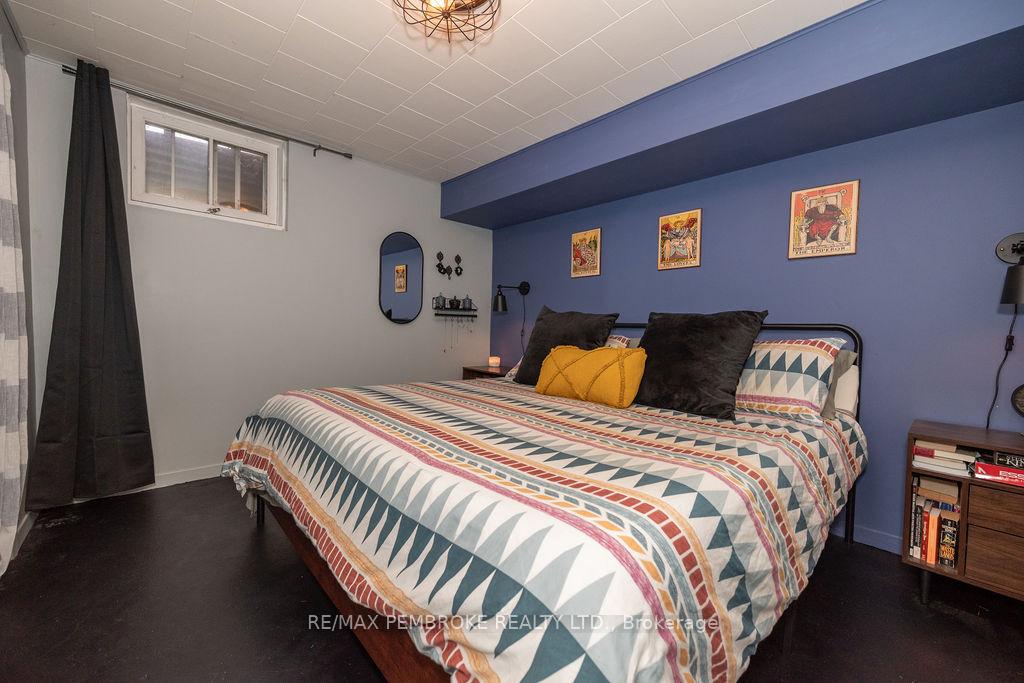 Photo 27 of 76 Frontenac Crescent, Deep River — HOMEH