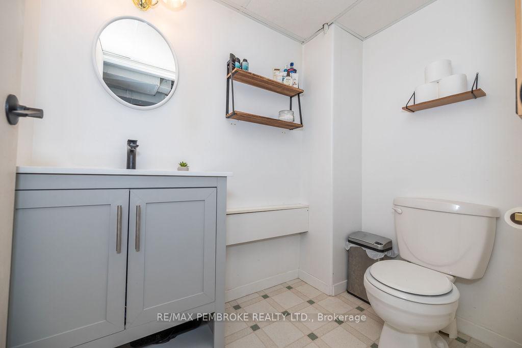 Photo 30 of 76 Frontenac Crescent, Deep River — HOMEH