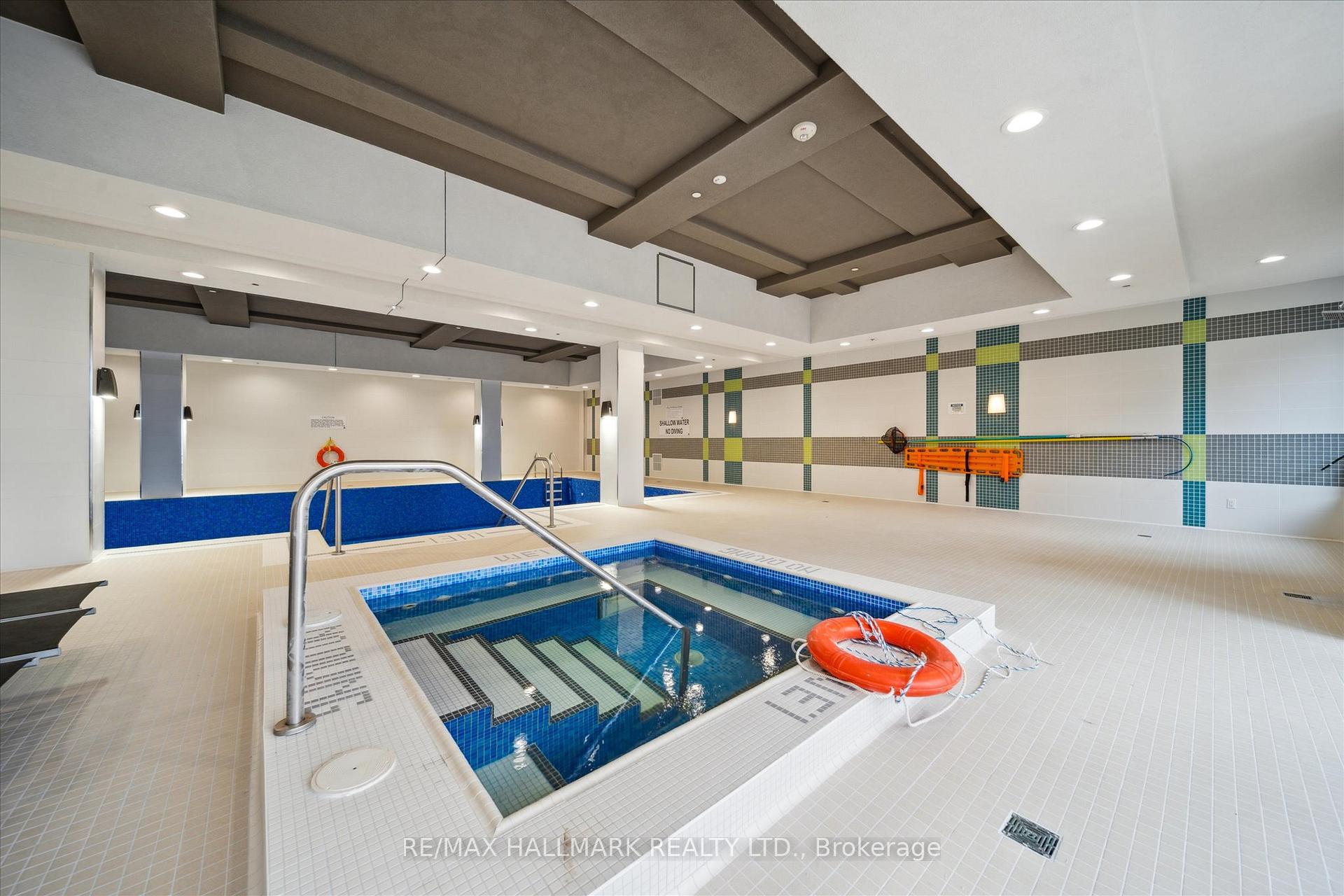 Photo 5 of Unit 1208, 3600 Highway 7 Road, Vaughan, Vaughan Corporate Centre — HOMEH