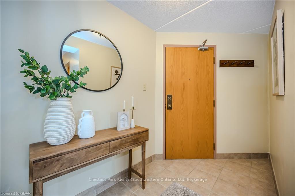 Photo 12 of Unit 207, 8 Christopher Court, Guelph, Kortright West — HOMEH