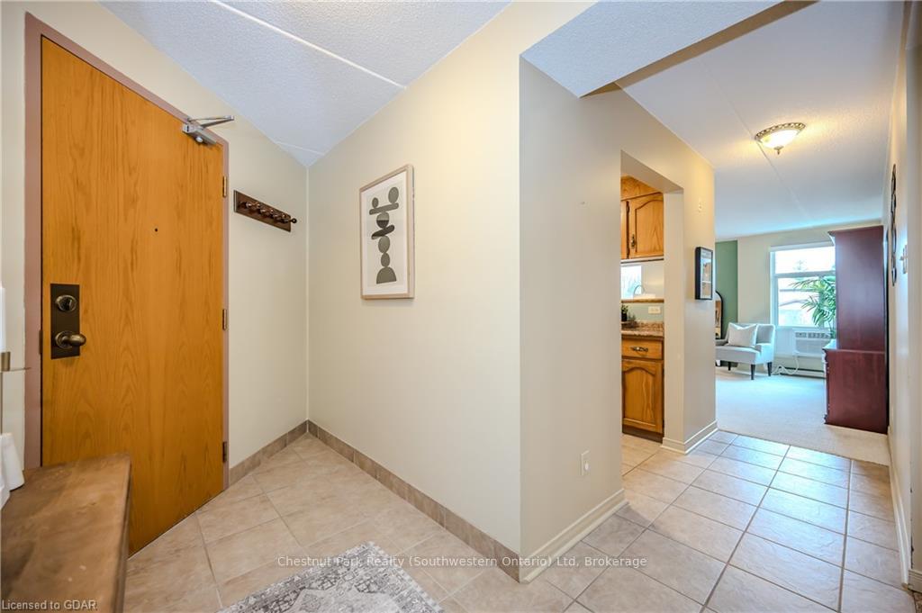 Photo 13 of Unit 207, 8 Christopher Court, Guelph, Kortright West — HOMEH