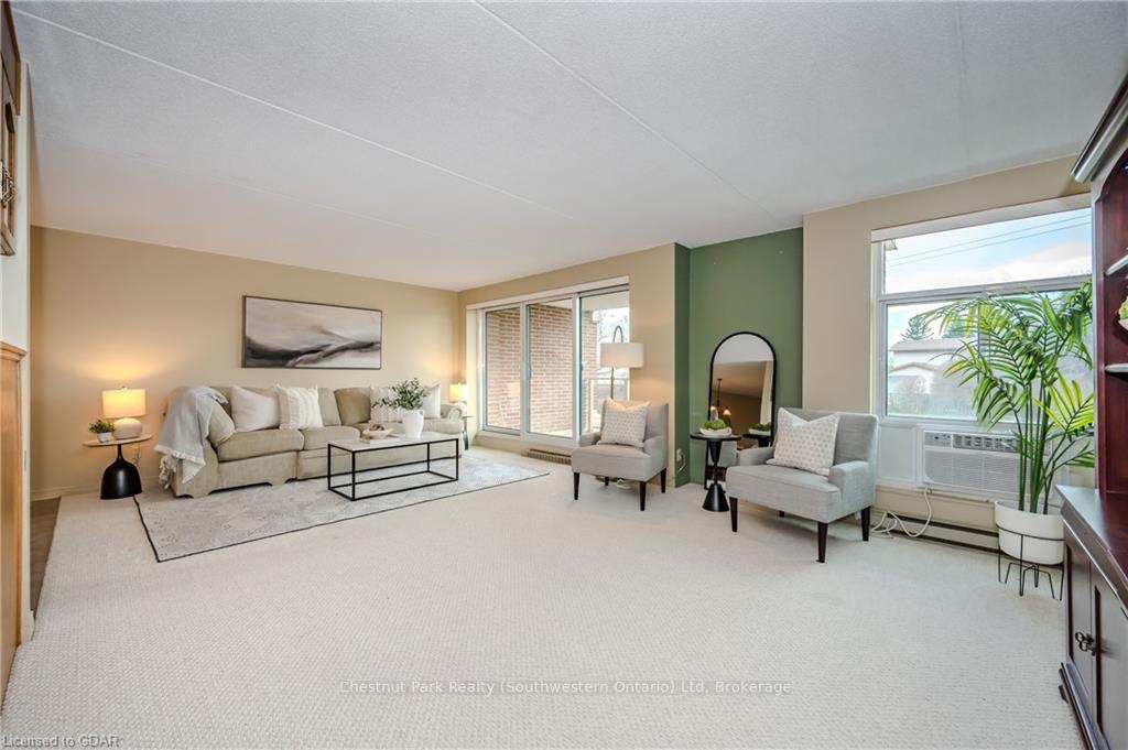 Photo 14 of Unit 207, 8 Christopher Court, Guelph, Kortright West — HOMEH