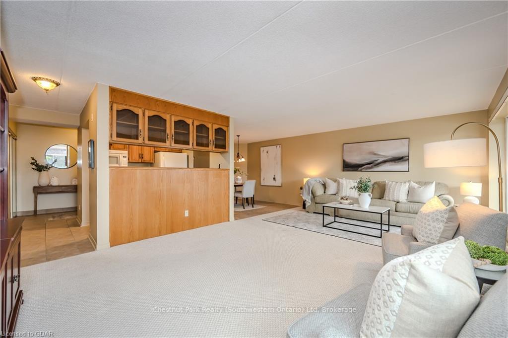 Photo 18 of Unit 207, 8 Christopher Court, Guelph, Kortright West — HOMEH