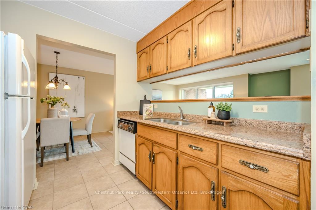 Photo 23 of Unit 207, 8 Christopher Court, Guelph, Kortright West — HOMEH
