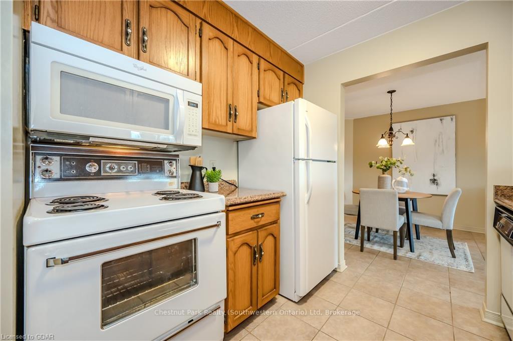 Photo 24 of Unit 207, 8 Christopher Court, Guelph, Kortright West — HOMEH