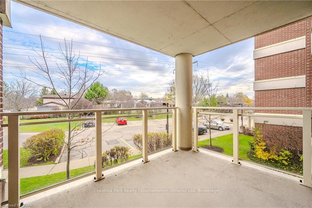 Photo 38 of Unit 207, 8 Christopher Court, Guelph, Kortright West — HOMEH