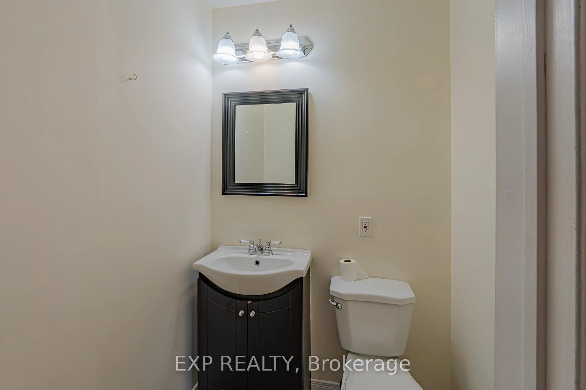 Photo 20 of 208 Stratas Court, Ottawa, Kanata - Katimavik — HOMEH