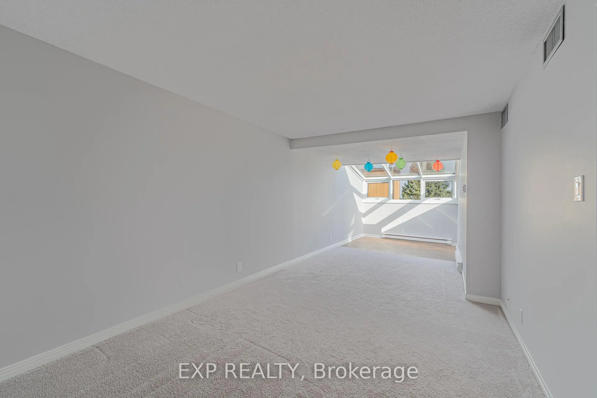 Photo 34 of 208 Stratas Court, Ottawa, Kanata - Katimavik — HOMEH