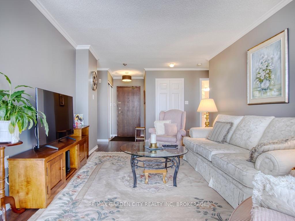 Photo 7 of Unit 1007, 162 Martindale Road, St. Catharines, Grapeview — HOMEH