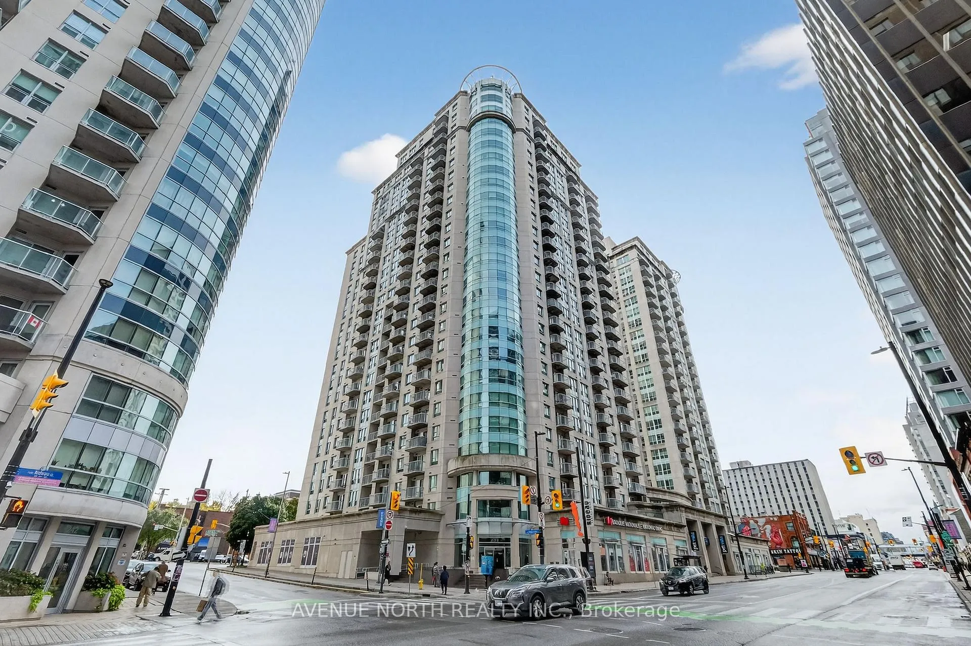 Front of Unit 1203, 234 Rideau Street S