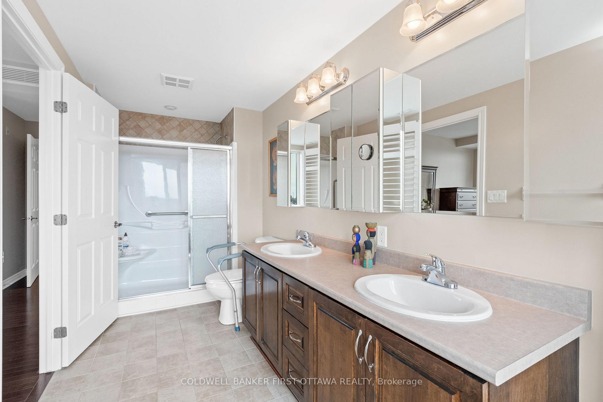 Photo 26 of Unit 907, 136 Darlington Private, Ottawa, Hunt Club/Western Community — HOMEH