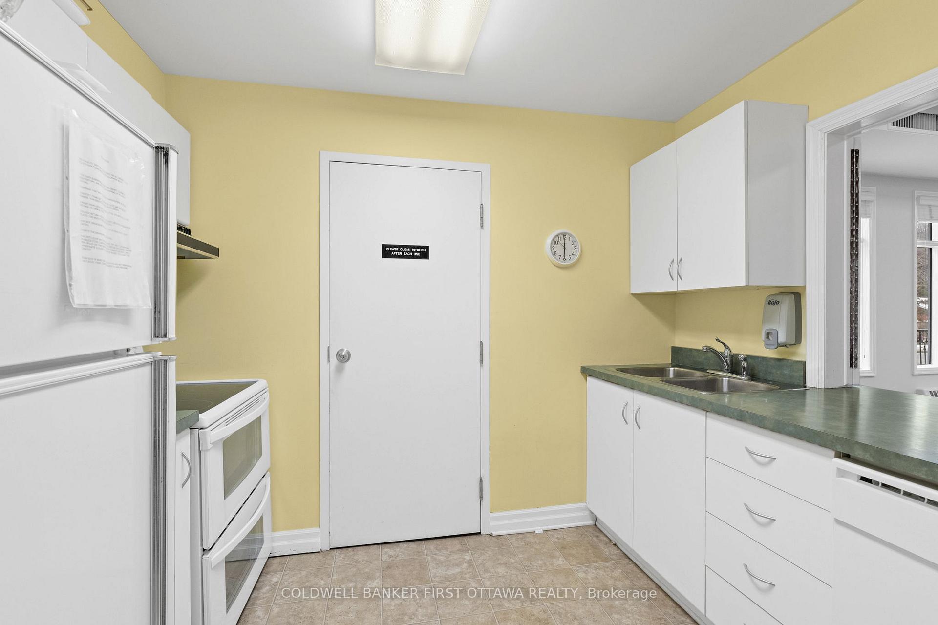 Photo 37 of Unit 907, 136 Darlington Private, Ottawa, Hunt Club/Western Community — HOMEH