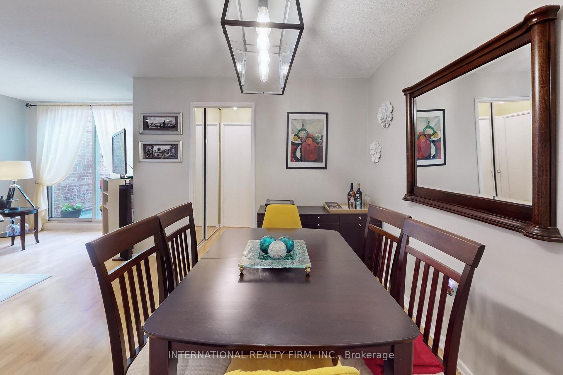 Photo 6 of Unit 311, 16A Elgin Street, Markham, Thornhill — HOMEH