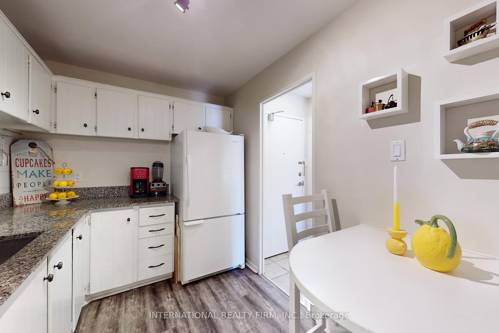 Photo 8 of Unit 311, 16A Elgin Street, Markham, Thornhill — HOMEH