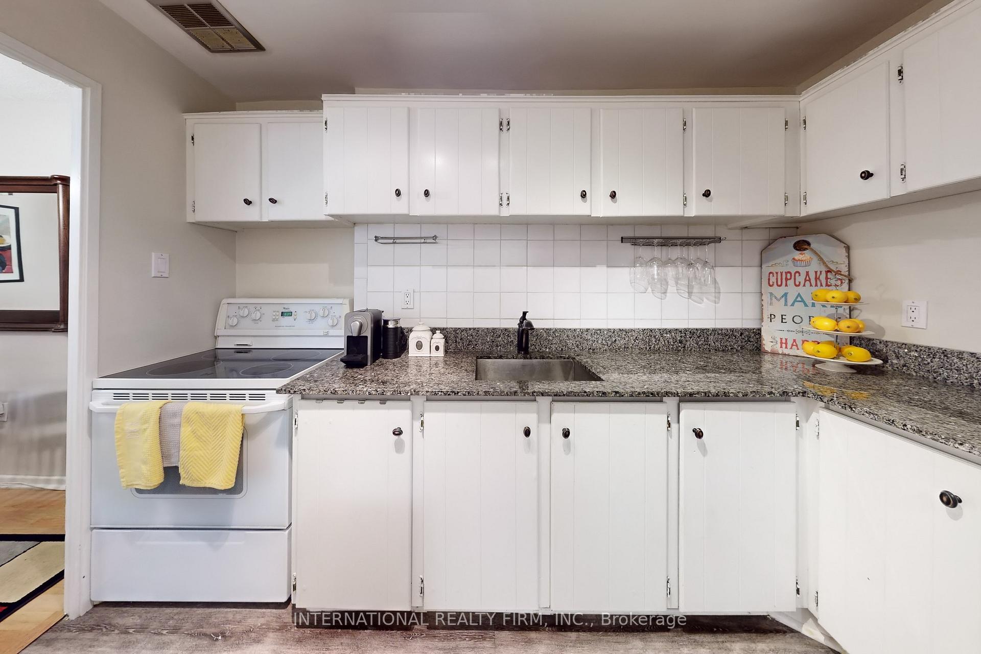 Photo 9 of Unit 311, 16A Elgin Street, Markham, Thornhill — HOMEH