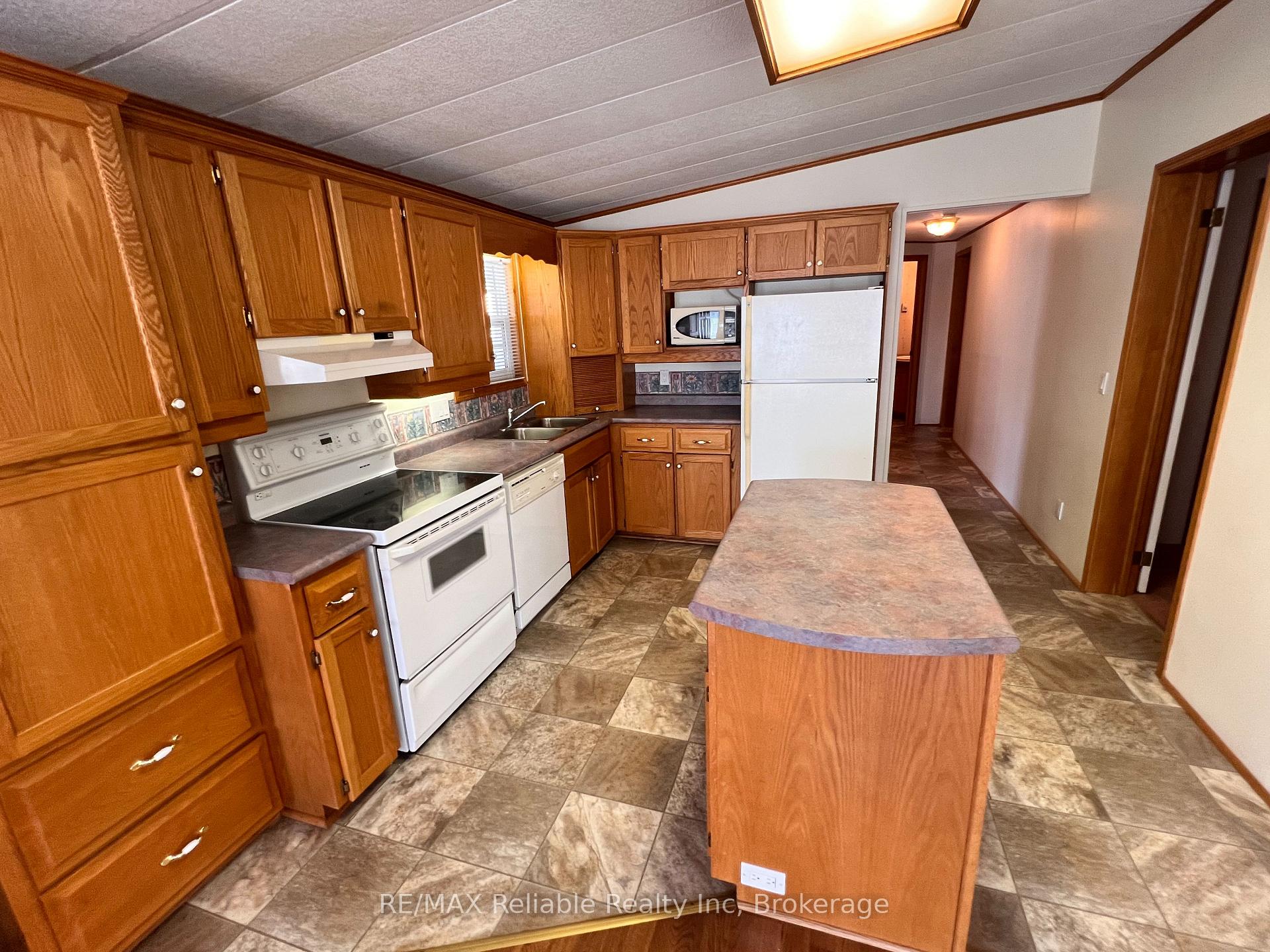 Photo 13 of 49 Cherokee Lane, Ashfield-Colborne-Wawanosh, Colborne — HOMEH