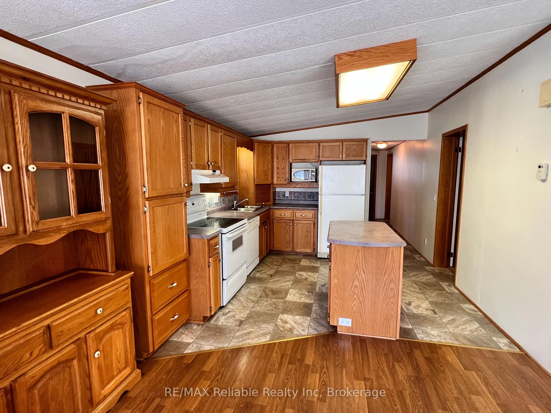 Photo 15 of 49 Cherokee Lane, Ashfield-Colborne-Wawanosh, Colborne — HOMEH