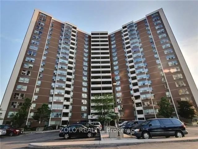 Front of Unit 906, 15 Vicora Linkway Way