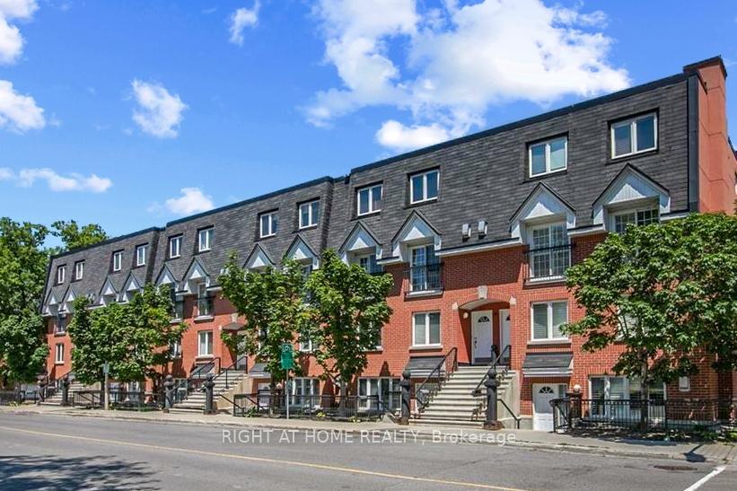 Front of Unit #H, 313 St Patrick Street