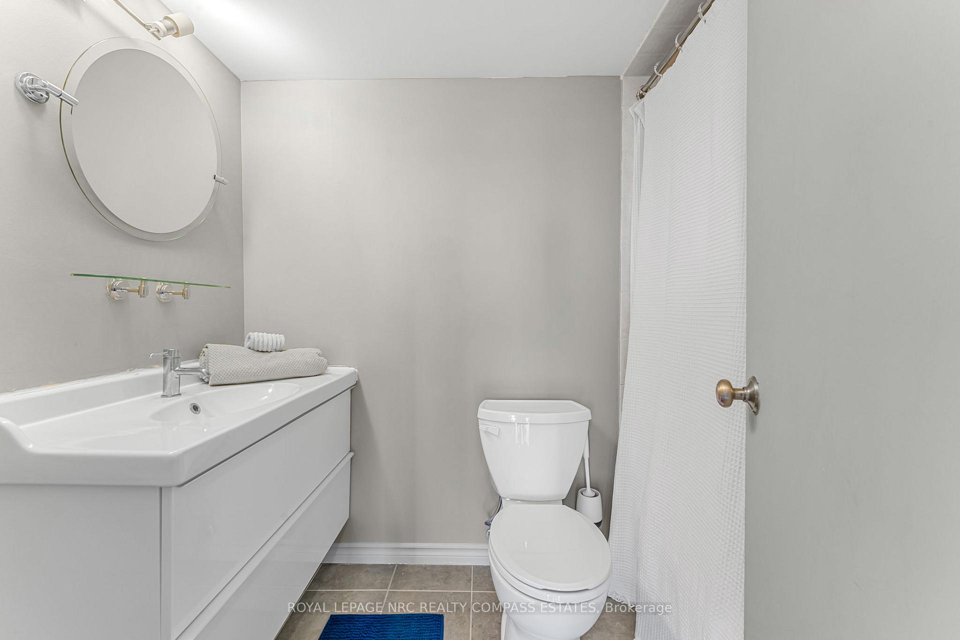 Photo 24 of Unit 807, 7 Gale Crescent, St. Catharines, E. Chester — HOMEH