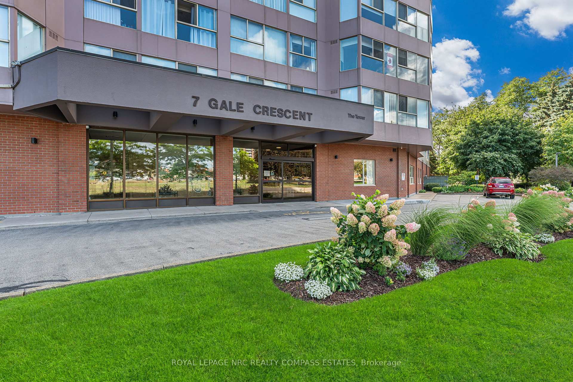 Photo 26 of Unit 807, 7 Gale Crescent, St. Catharines, E. Chester — HOMEH