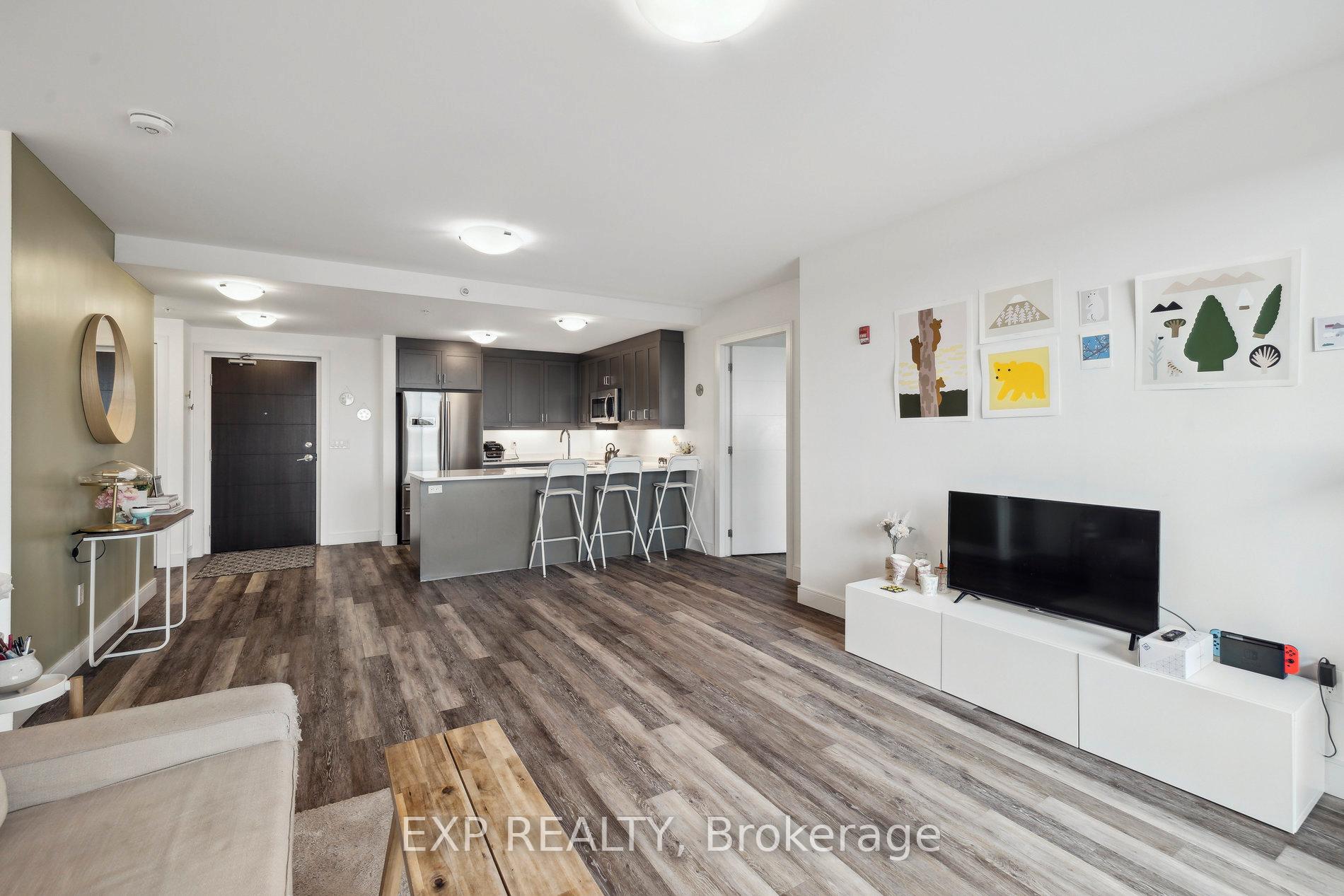 Photo 10 of 300G Fourth Avenue, St. Catharines, Ridley — HOMEH