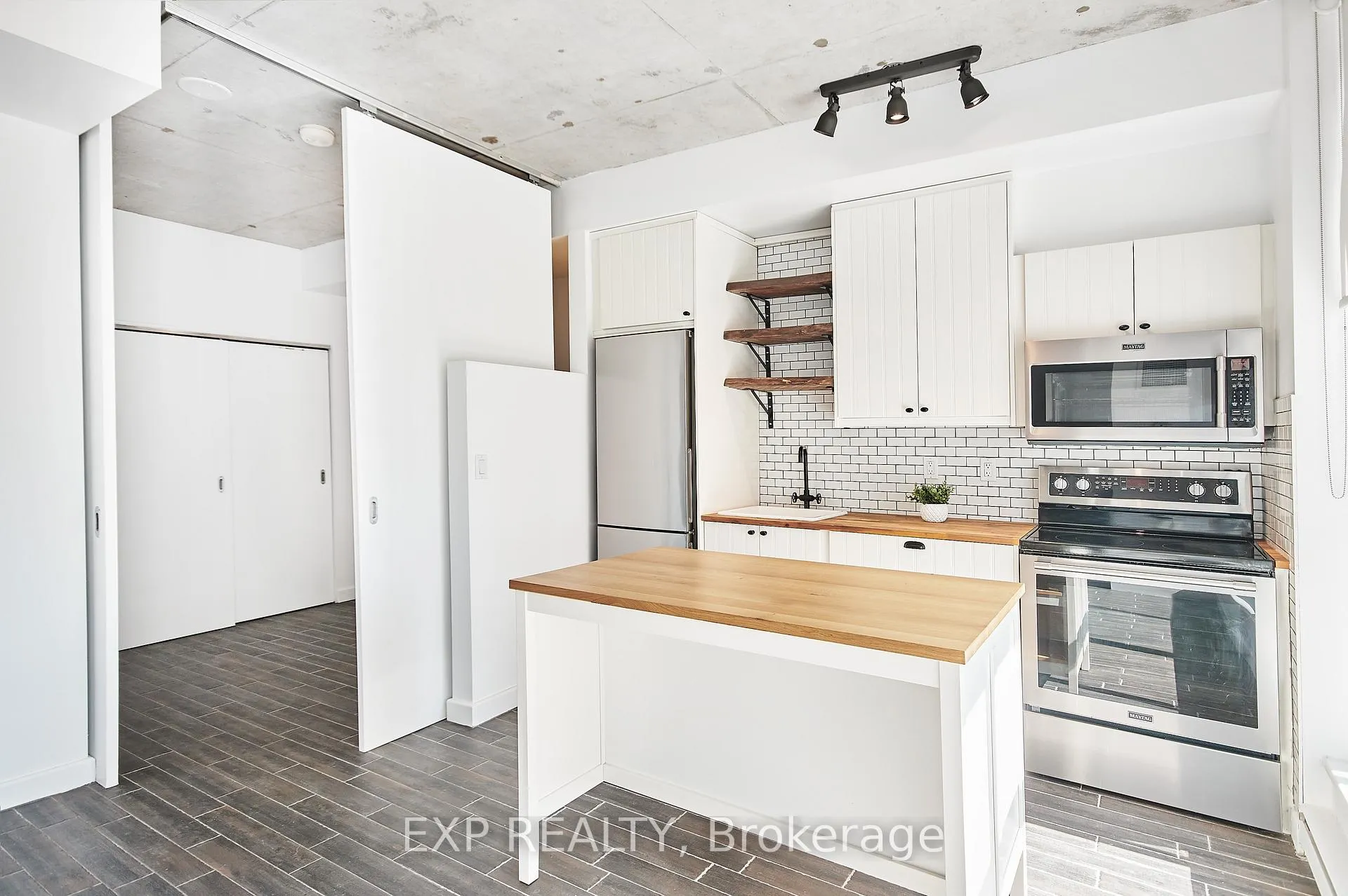 Photo 15 of Unit 606, 180 York Street, Ottawa, Lower Town/Byward Market — HOMEH