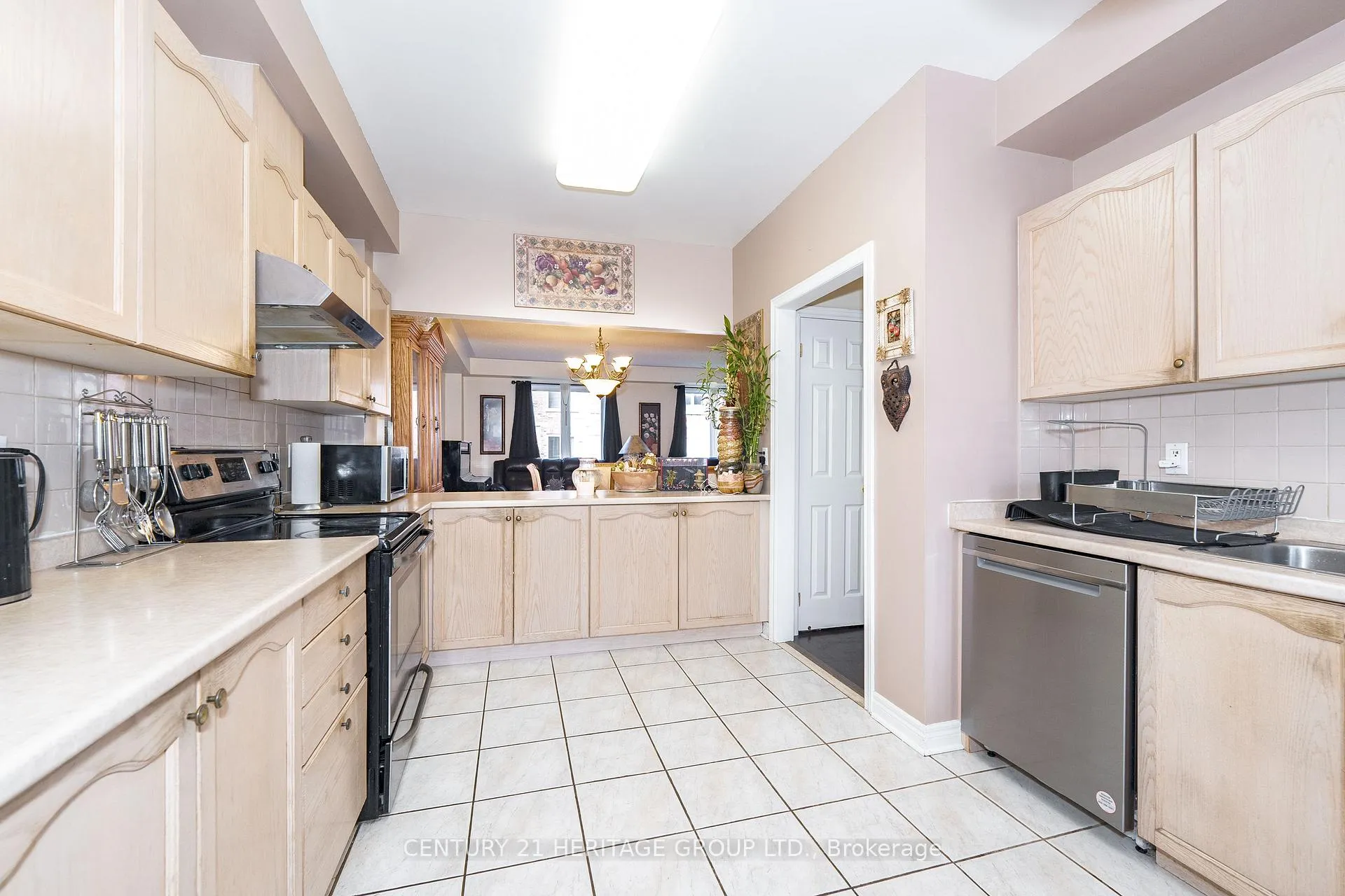 Photo 19 of 18 Orchid Road, Markham, Commerce Valley — HOMEH