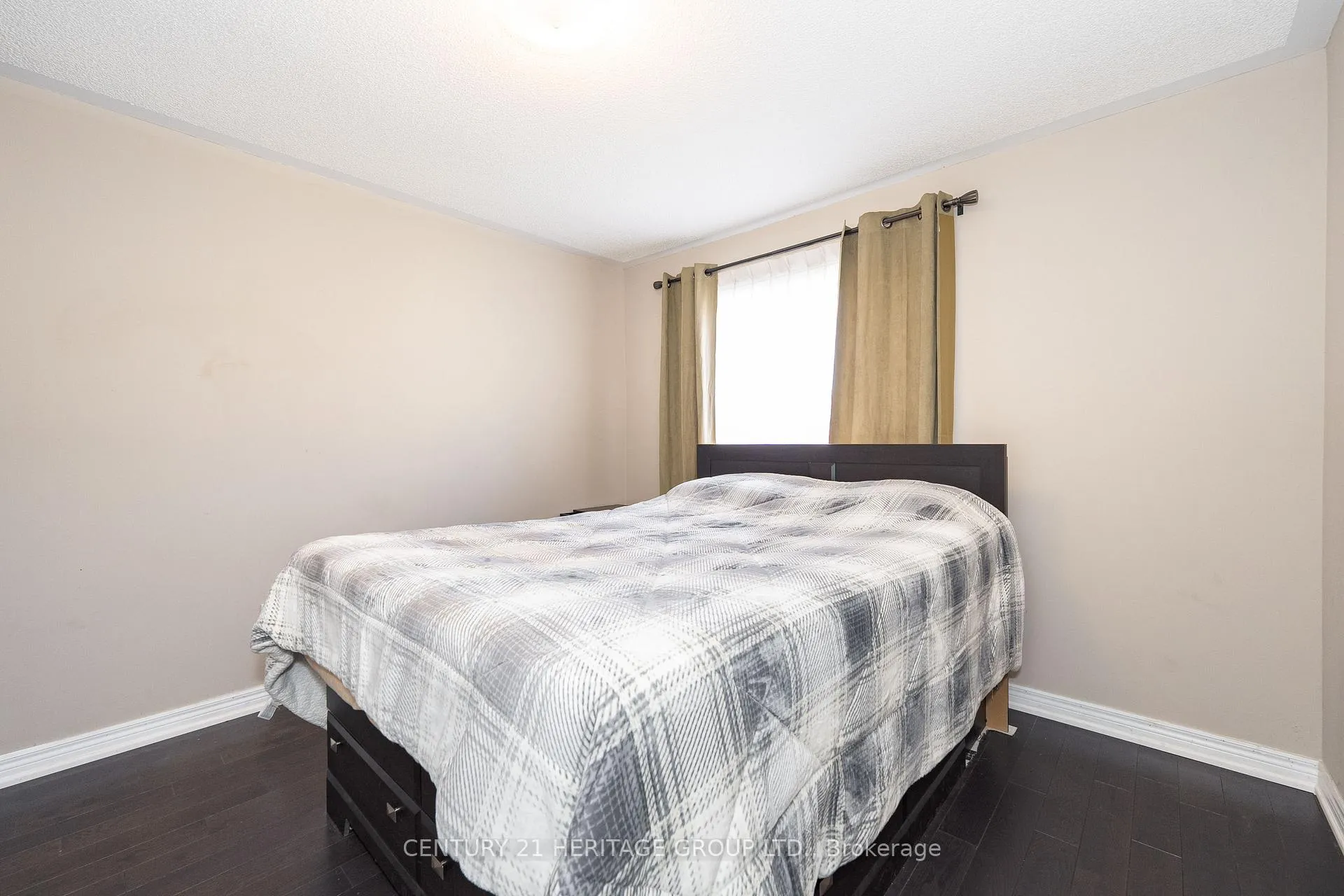 Photo 24 of 18 Orchid Road, Markham, Commerce Valley — HOMEH