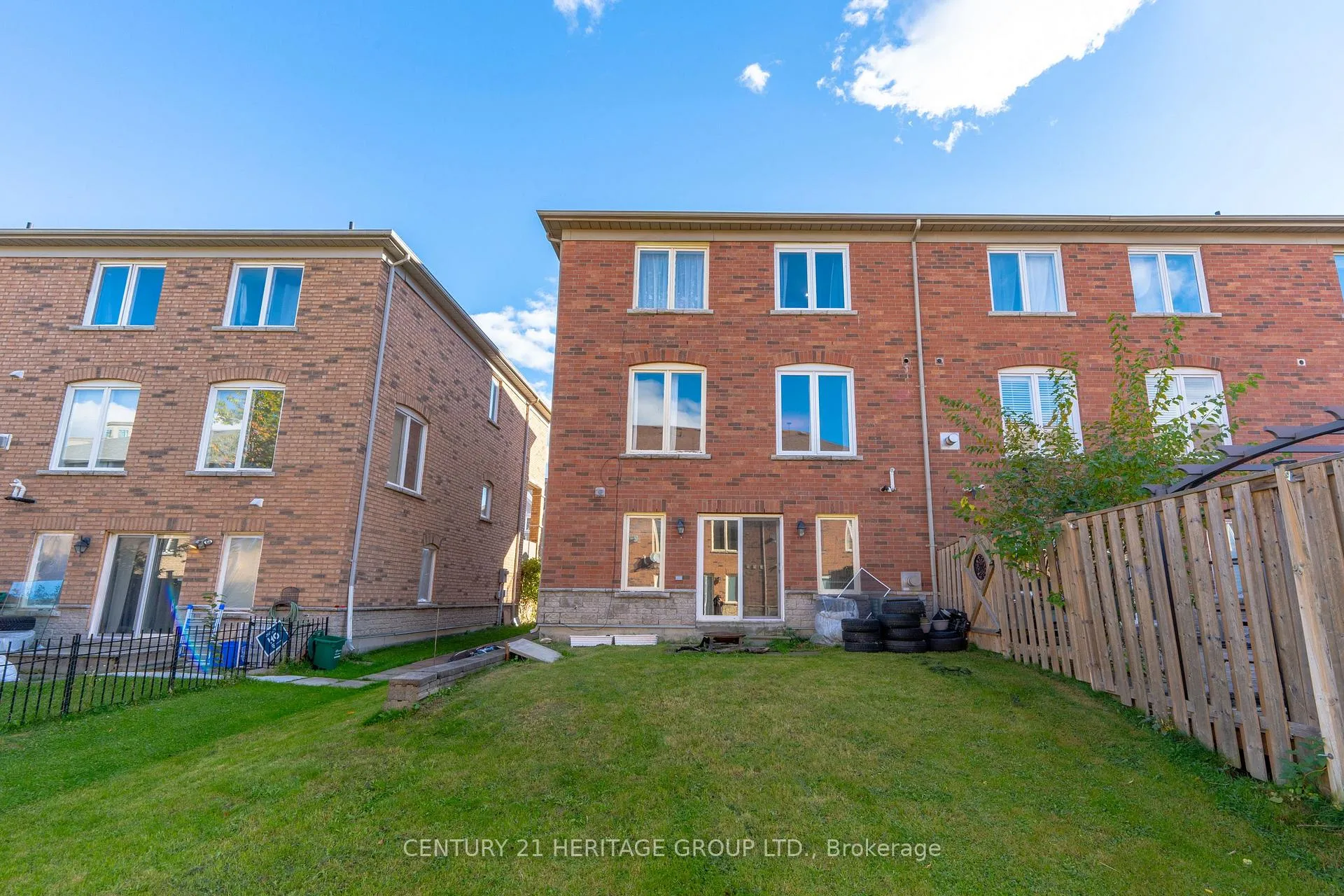 Photo 38 of 18 Orchid Road, Markham, Commerce Valley — HOMEH